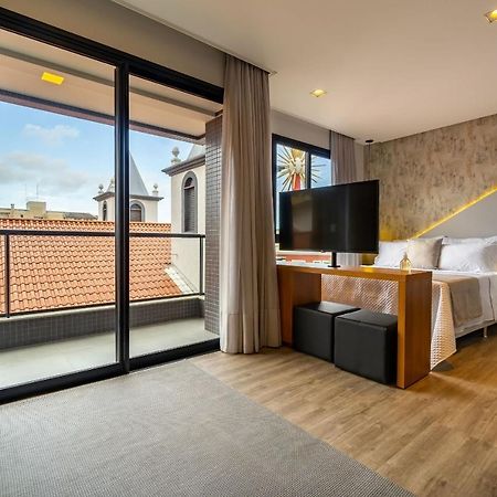 בומבינאס Aion Suites 103 - Compacto E Luxuoso Loft - Rooftop Com Piscina E Academia - A Poucos Passos Da Praia מראה חיצוני תמונה