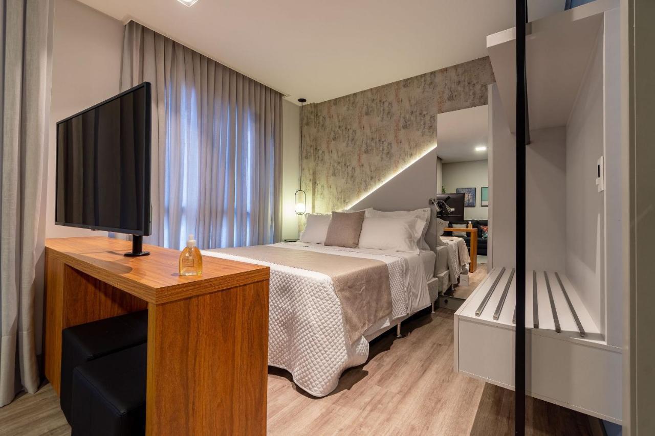 בומבינאס Aion Suites 103 - Compacto E Luxuoso Loft - Rooftop Com Piscina E Academia - A Poucos Passos Da Praia מראה חיצוני תמונה