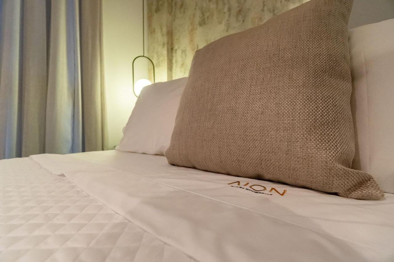 בומבינאס Aion Suites 103 - Compacto E Luxuoso Loft - Rooftop Com Piscina E Academia - A Poucos Passos Da Praia מראה חיצוני תמונה