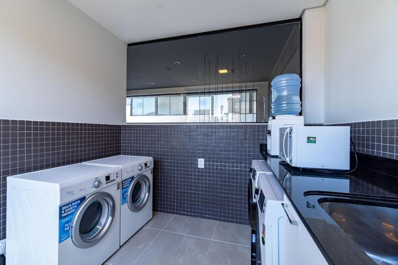בומבינאס Aion Suites 103 - Compacto E Luxuoso Loft - Rooftop Com Piscina E Academia - A Poucos Passos Da Praia מראה חיצוני תמונה
